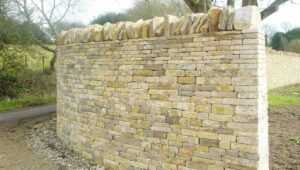 Traditional curved wall